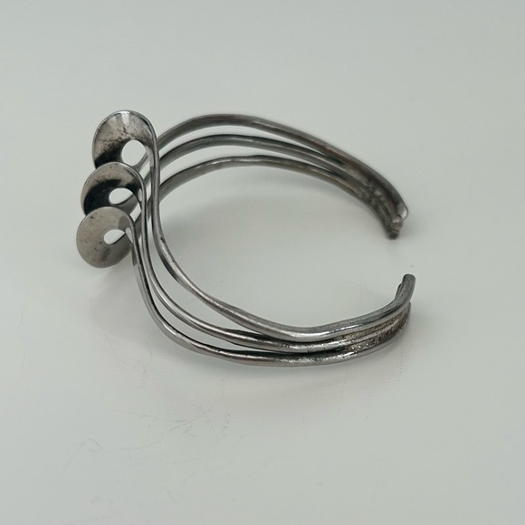 Vintage Silver Abstract Bangle - Picture 6 of 7